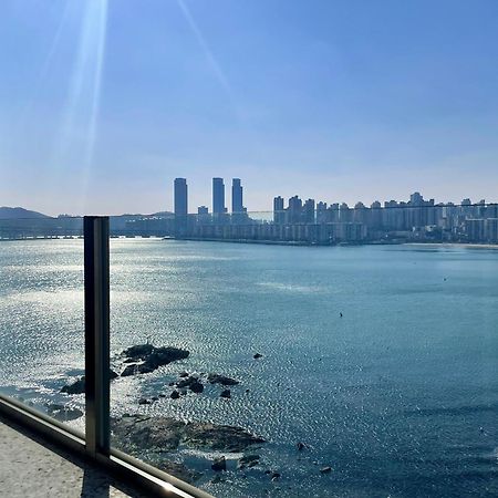 H Avenue Gwanganri Beach Busan Exterior photo