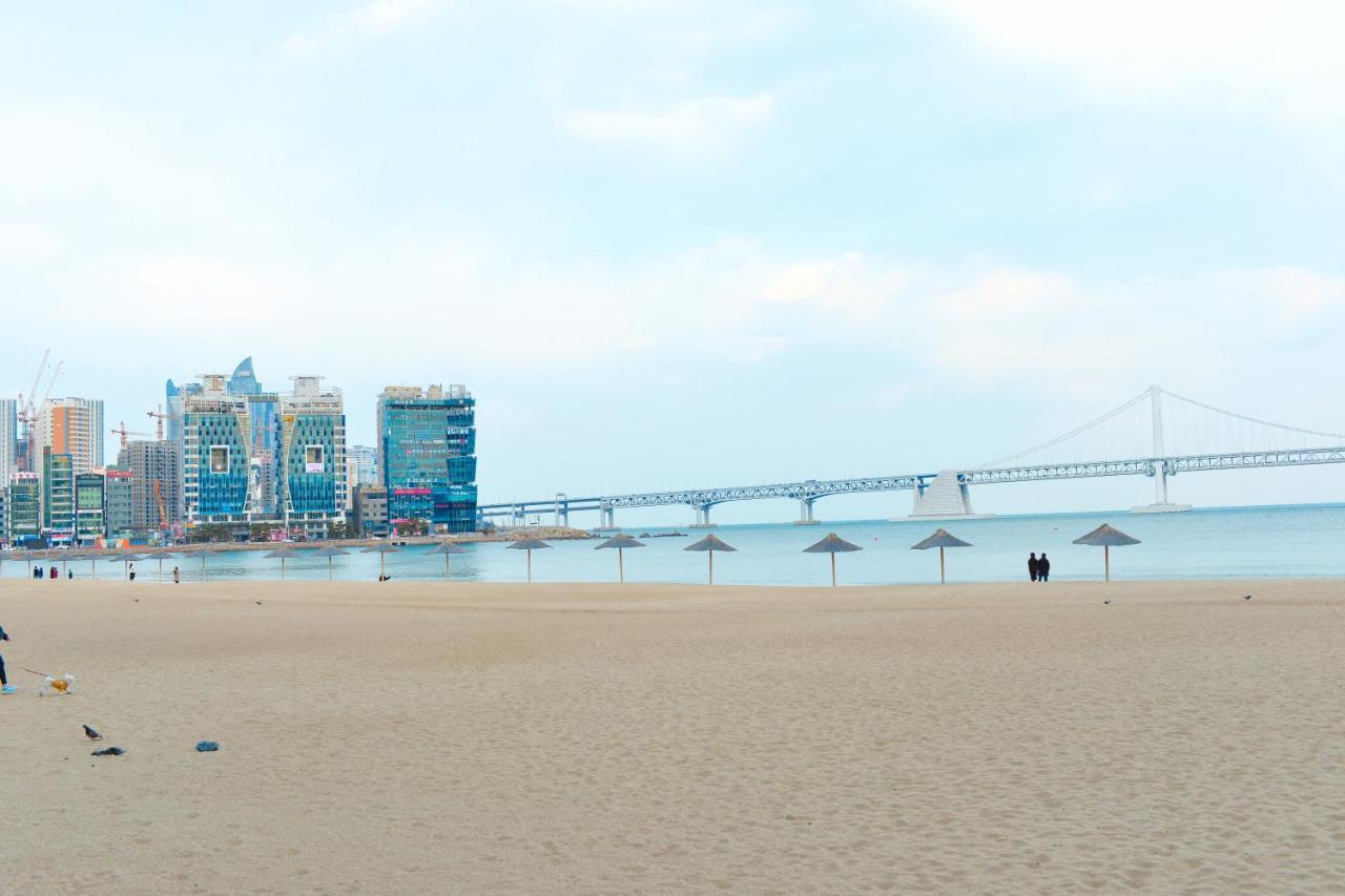 H Avenue Gwanganri Beach Busan Exterior photo