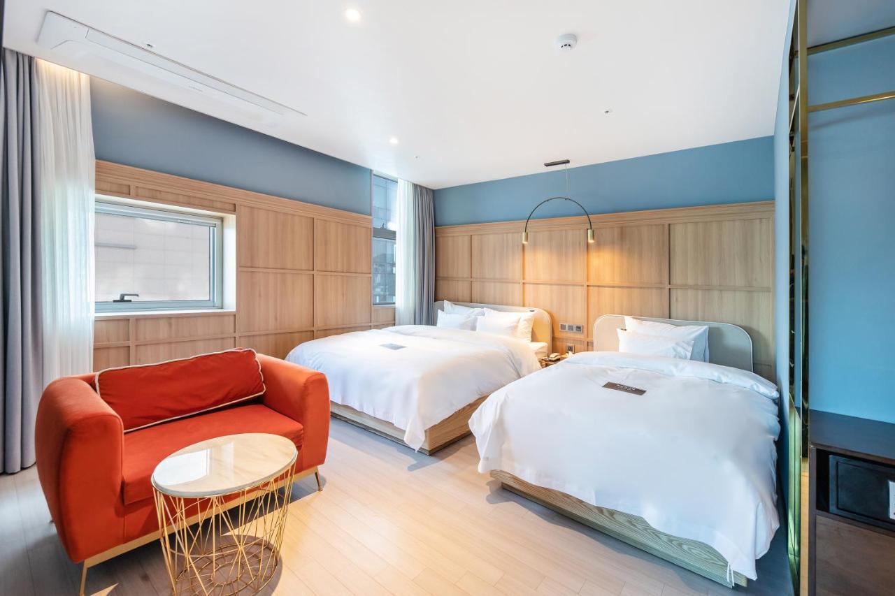 H Avenue Gwanganri Beach Busan Exterior photo