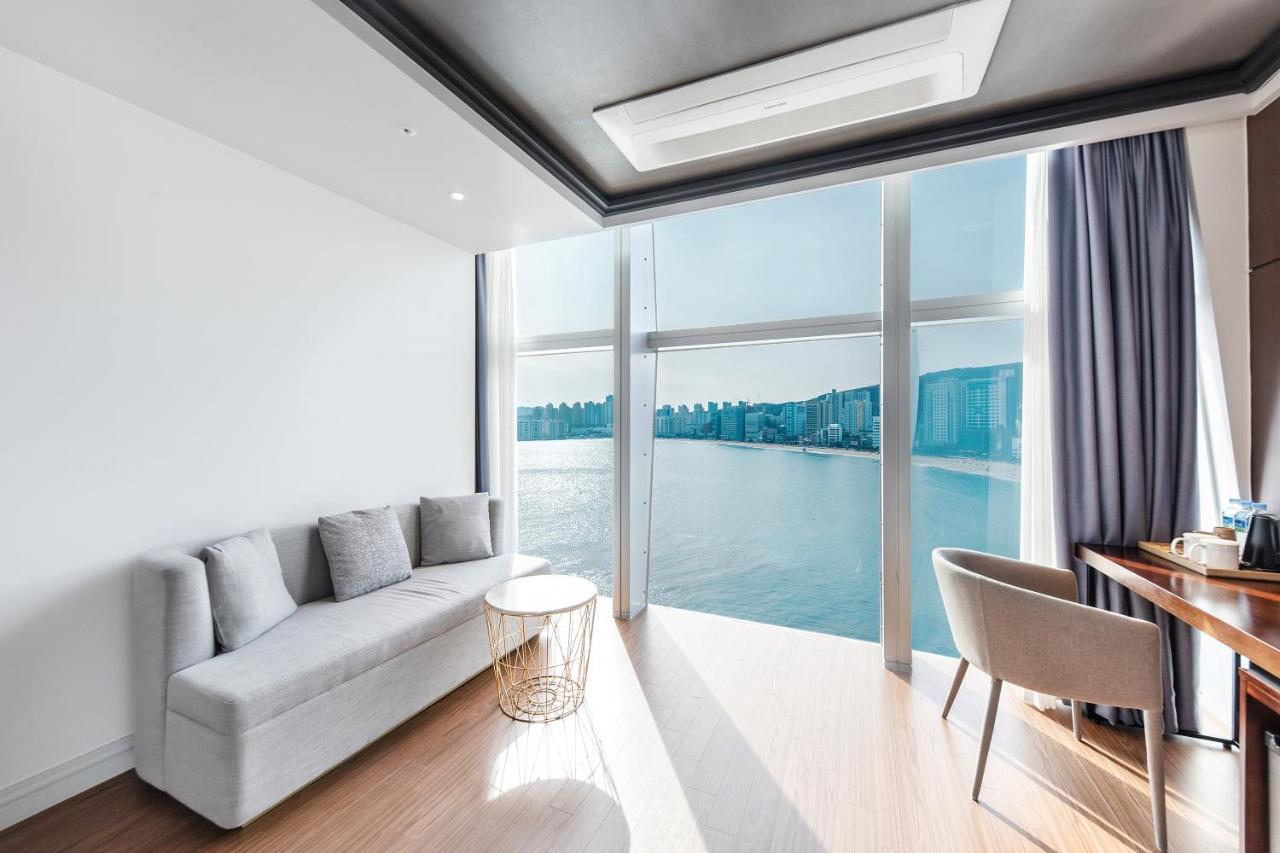 H Avenue Gwanganri Beach Busan Exterior photo