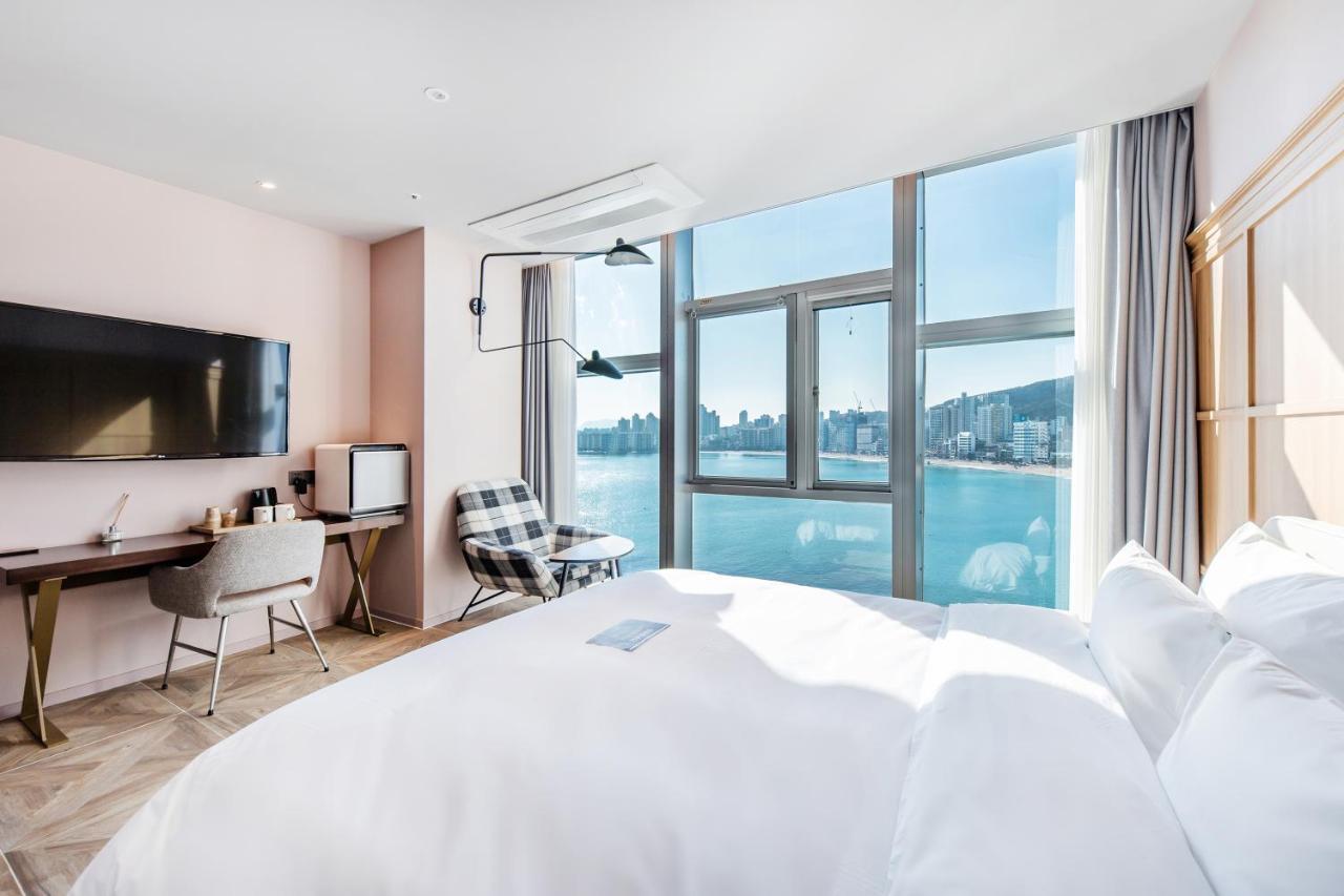 H Avenue Gwanganri Beach Busan Exterior photo